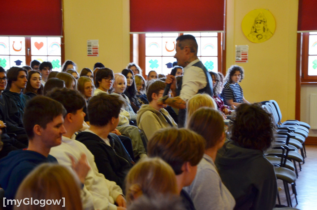 Warsztaty Stop Hejt w I LO w Głogowie