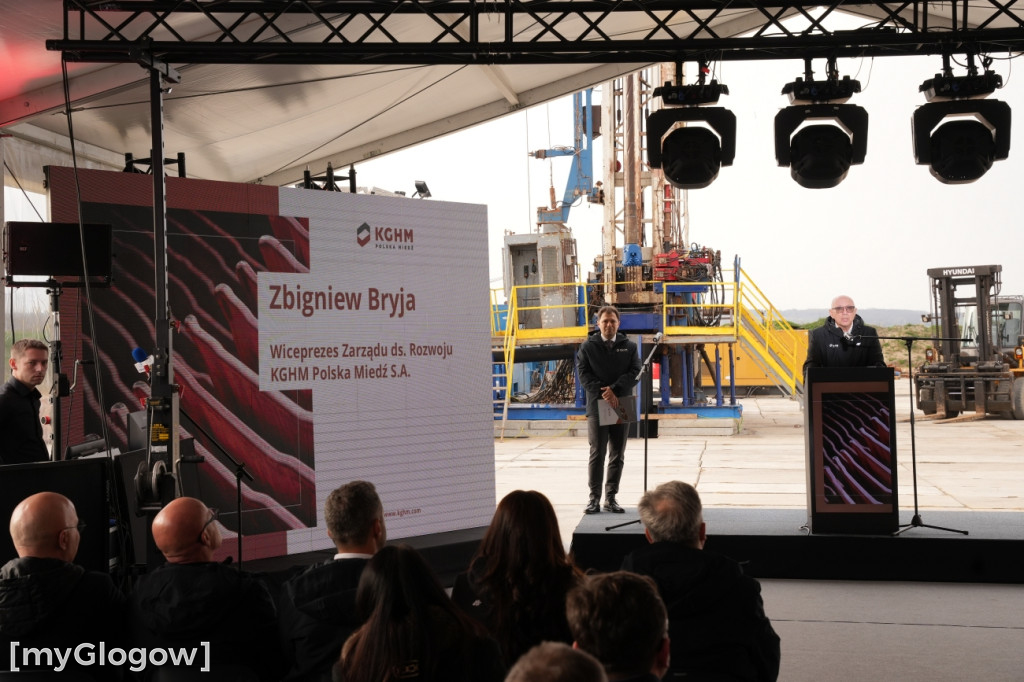Donald Tusk na budowie szybu KGHM w Retkowie