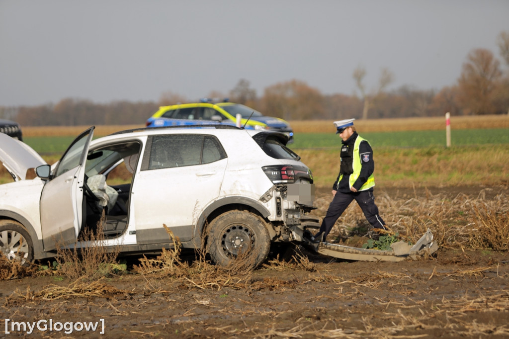 Wypadek na skrzyżowaniu. Trzy osoby poszkodowane