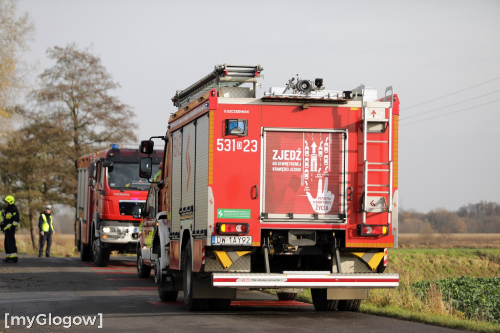 Wypadek na skrzyżowaniu. Trzy osoby poszkodowane