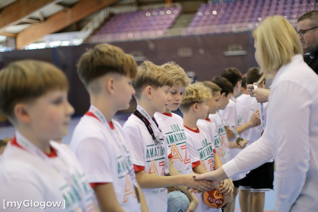 Święto piłki ręcznej! Uczniowie na parkiecie