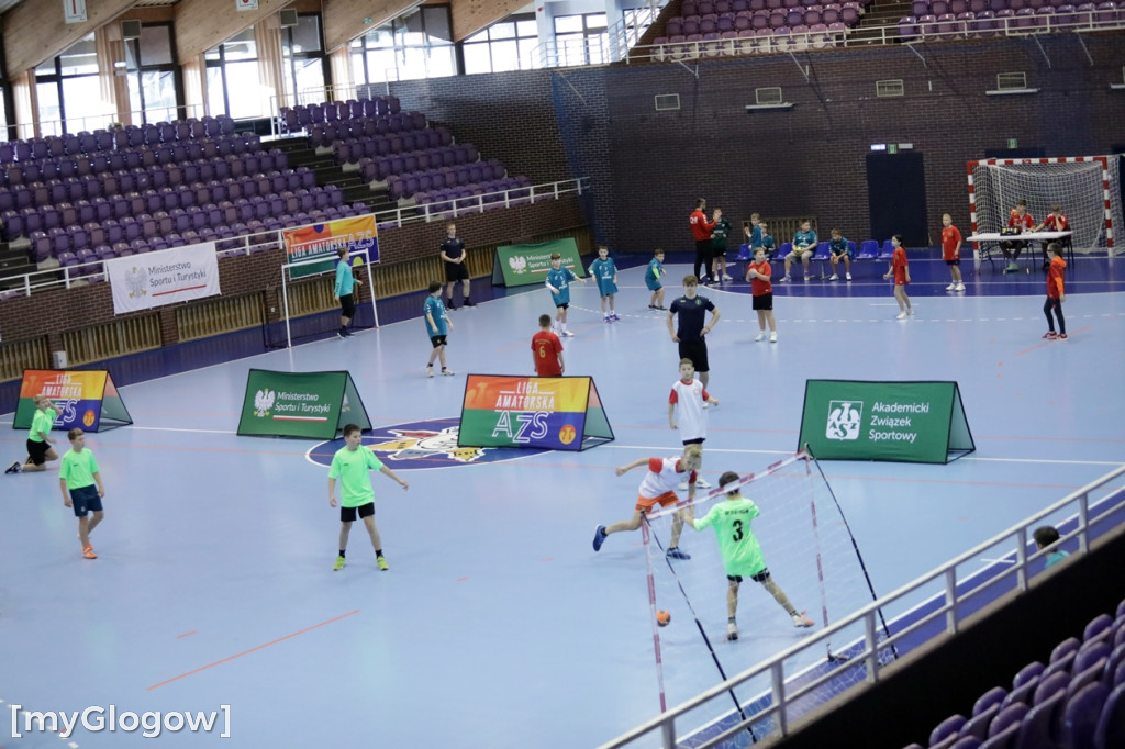 Święto piłki ręcznej! Uczniowie na parkiecie