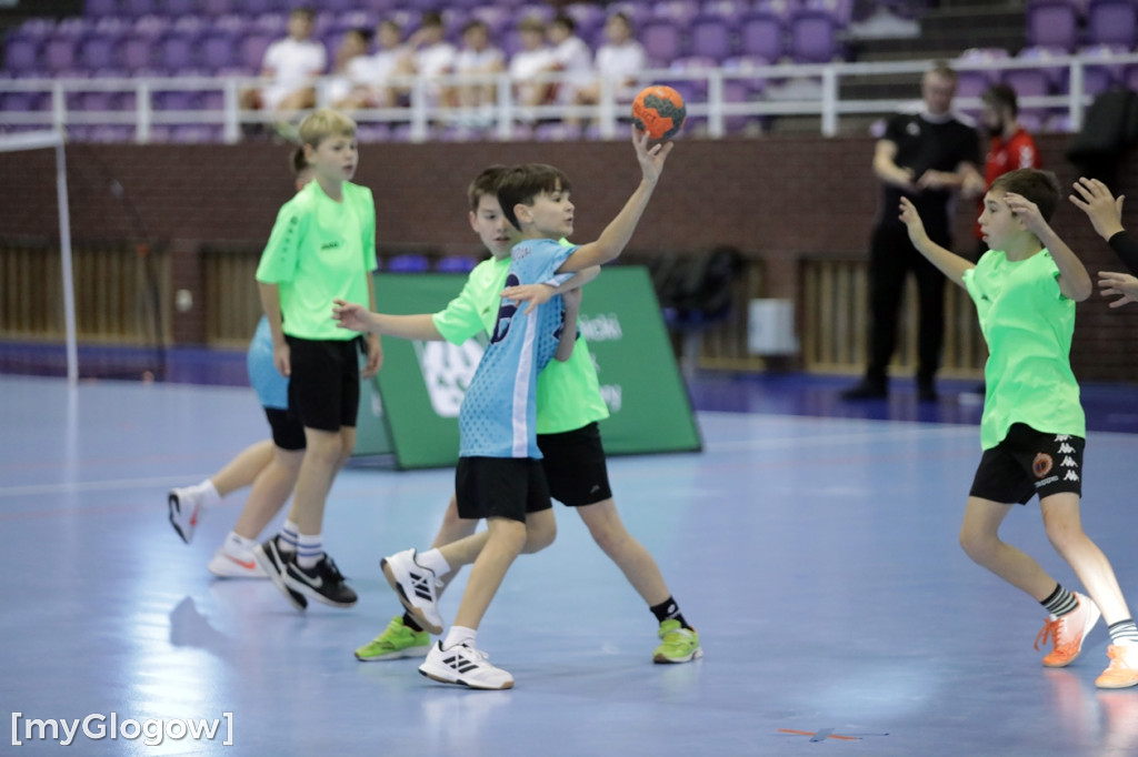 Święto piłki ręcznej! Uczniowie na parkiecie