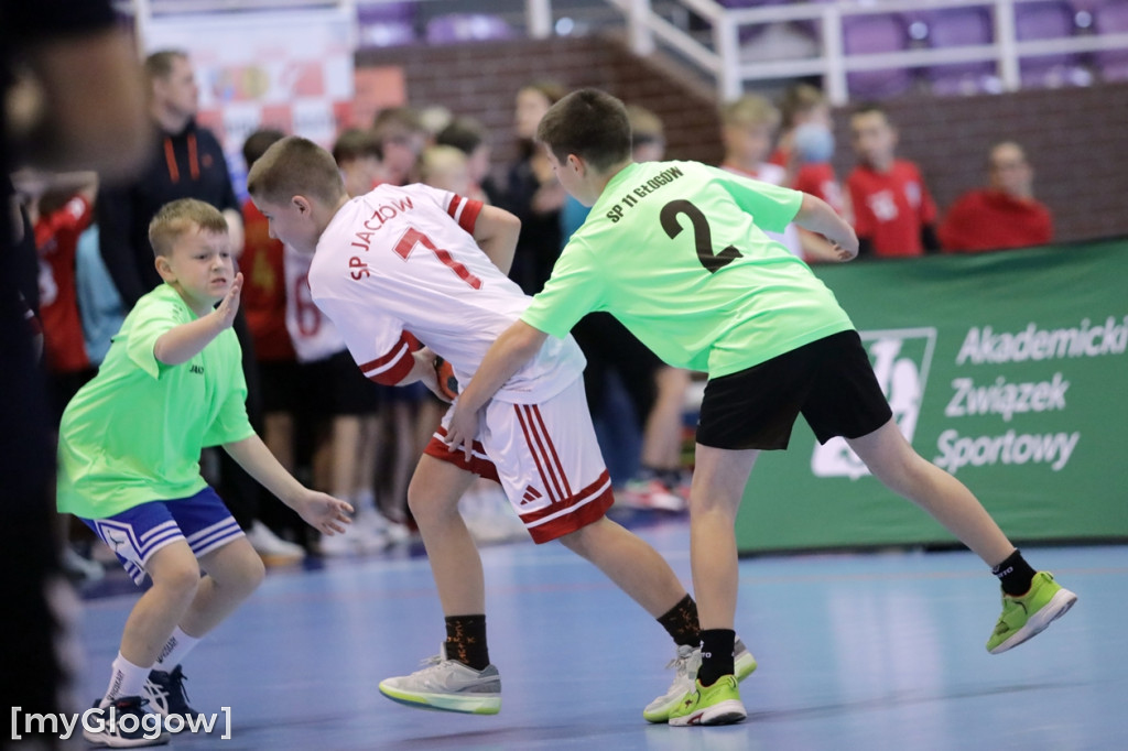 Święto piłki ręcznej! Uczniowie na parkiecie