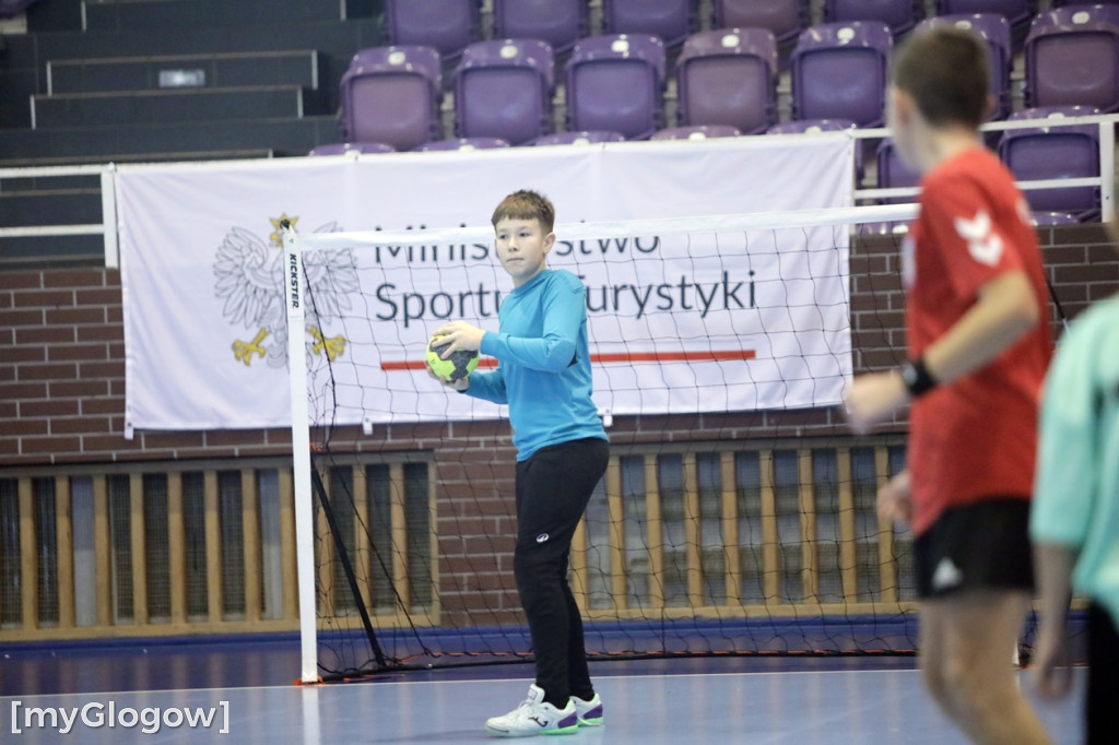 Święto piłki ręcznej! Uczniowie na parkiecie
