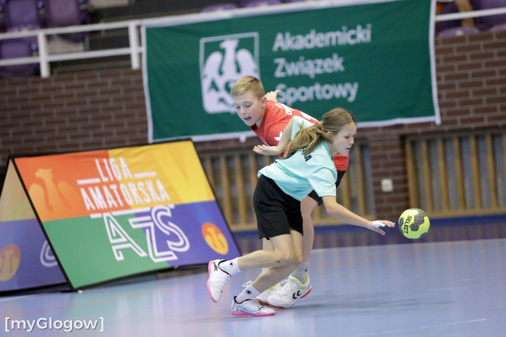 Święto piłki ręcznej! Uczniowie na parkiecie
