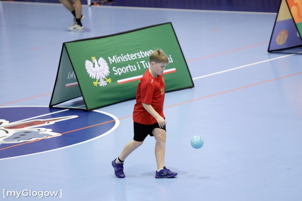 Święto piłki ręcznej! Uczniowie na parkiecie