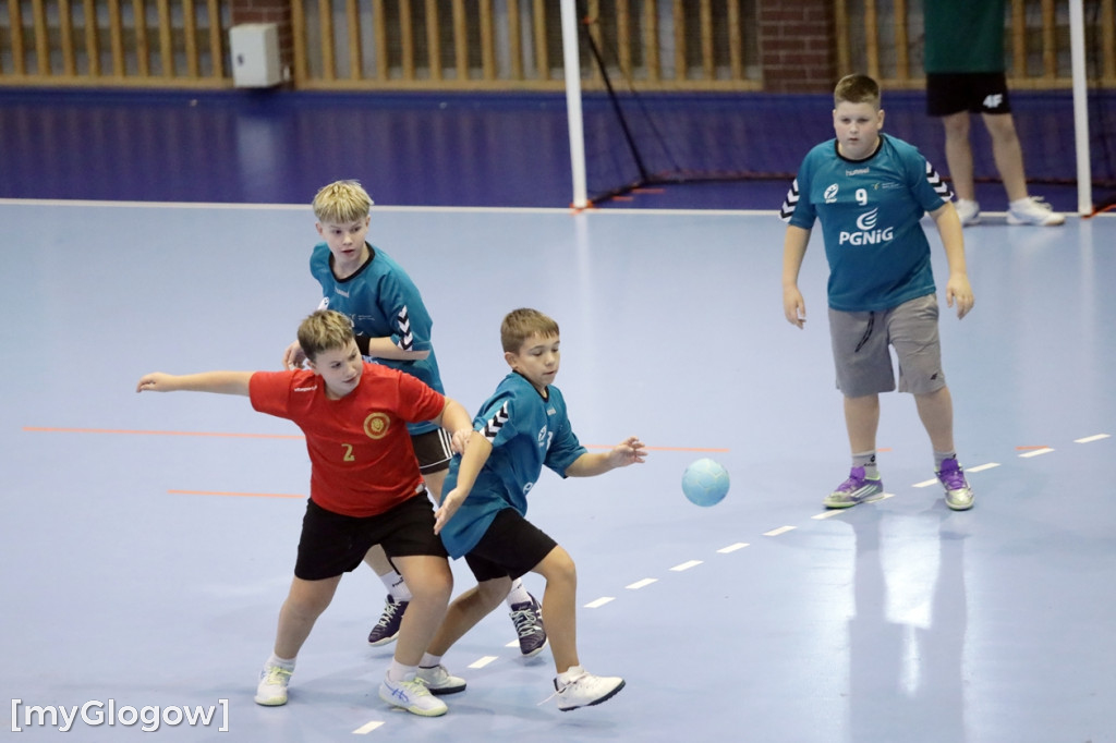 Święto piłki ręcznej! Uczniowie na parkiecie