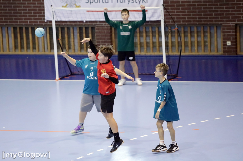 Święto piłki ręcznej! Uczniowie na parkiecie