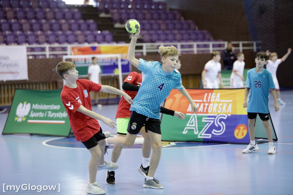 Święto piłki ręcznej! Uczniowie na parkiecie