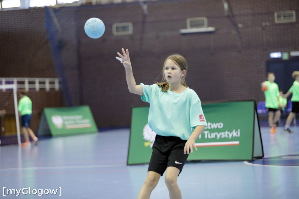 Święto piłki ręcznej! Uczniowie na parkiecie