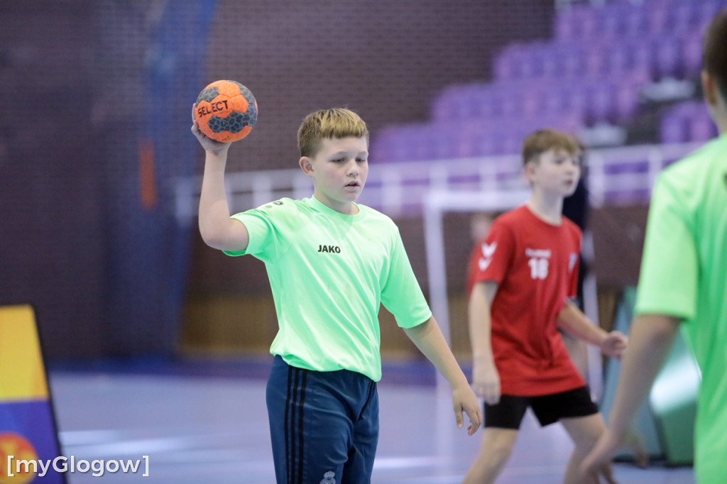 Święto piłki ręcznej! Uczniowie na parkiecie