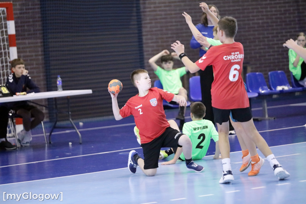 Święto piłki ręcznej! Uczniowie na parkiecie