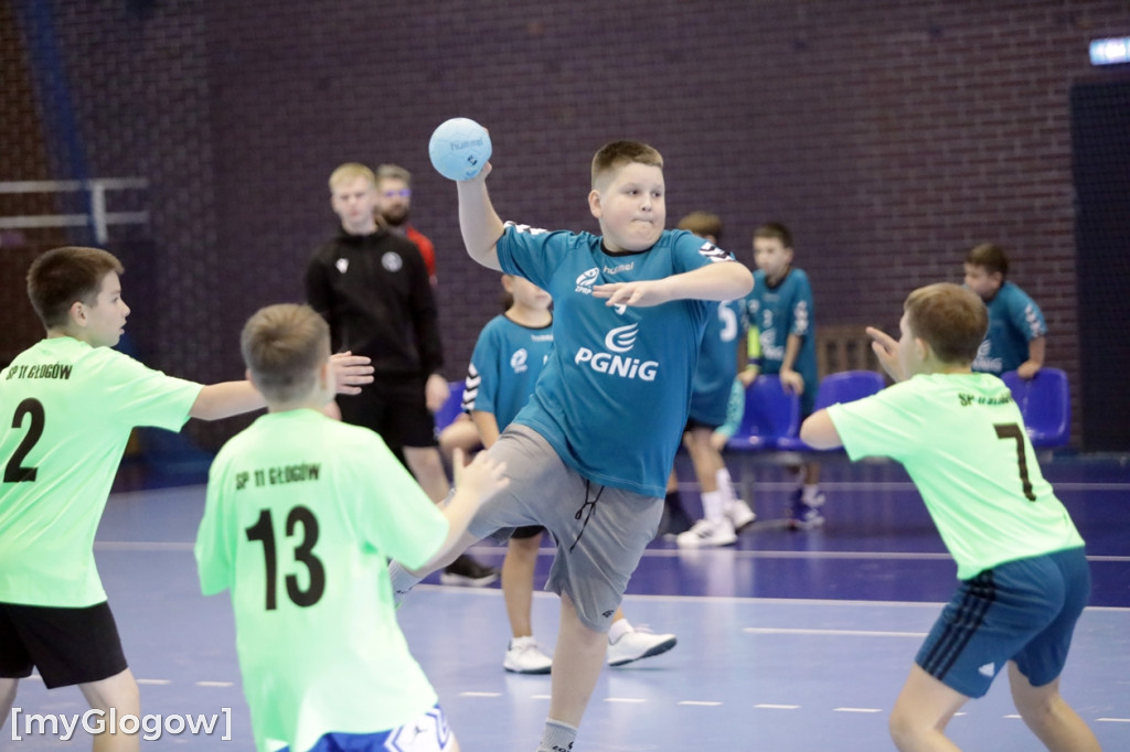 Święto piłki ręcznej! Uczniowie na parkiecie