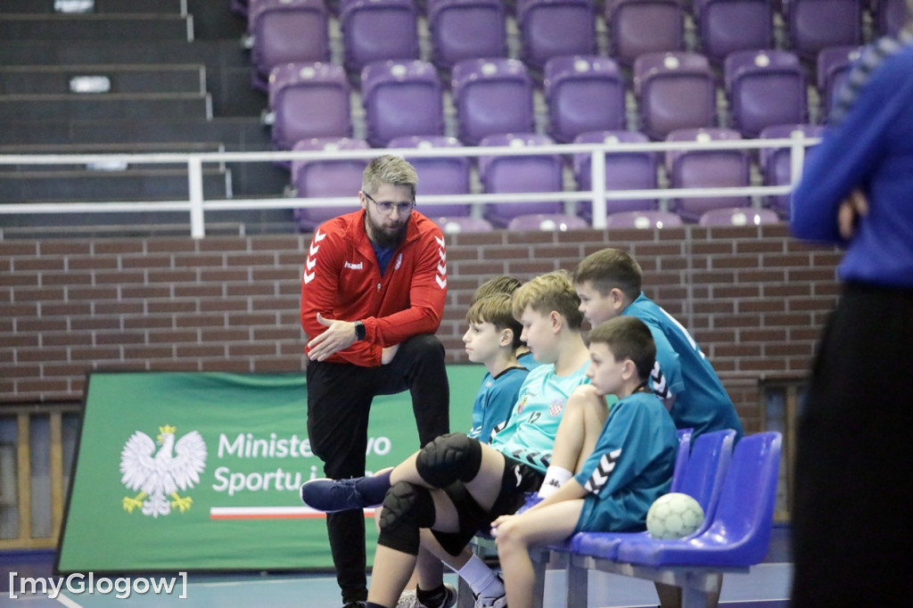 Święto piłki ręcznej! Uczniowie na parkiecie