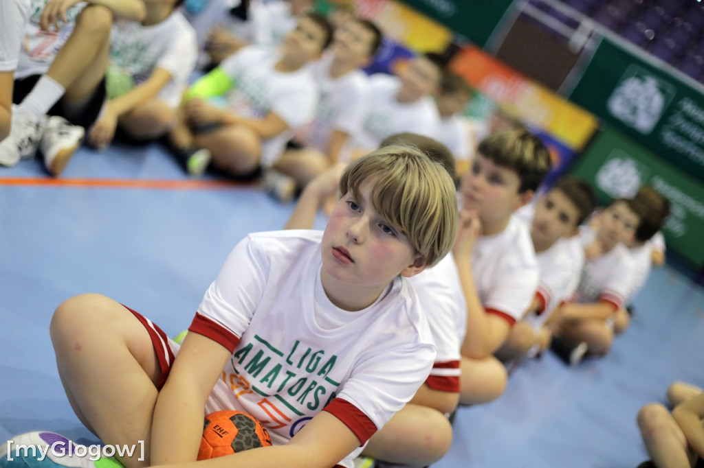 Święto piłki ręcznej! Uczniowie na parkiecie