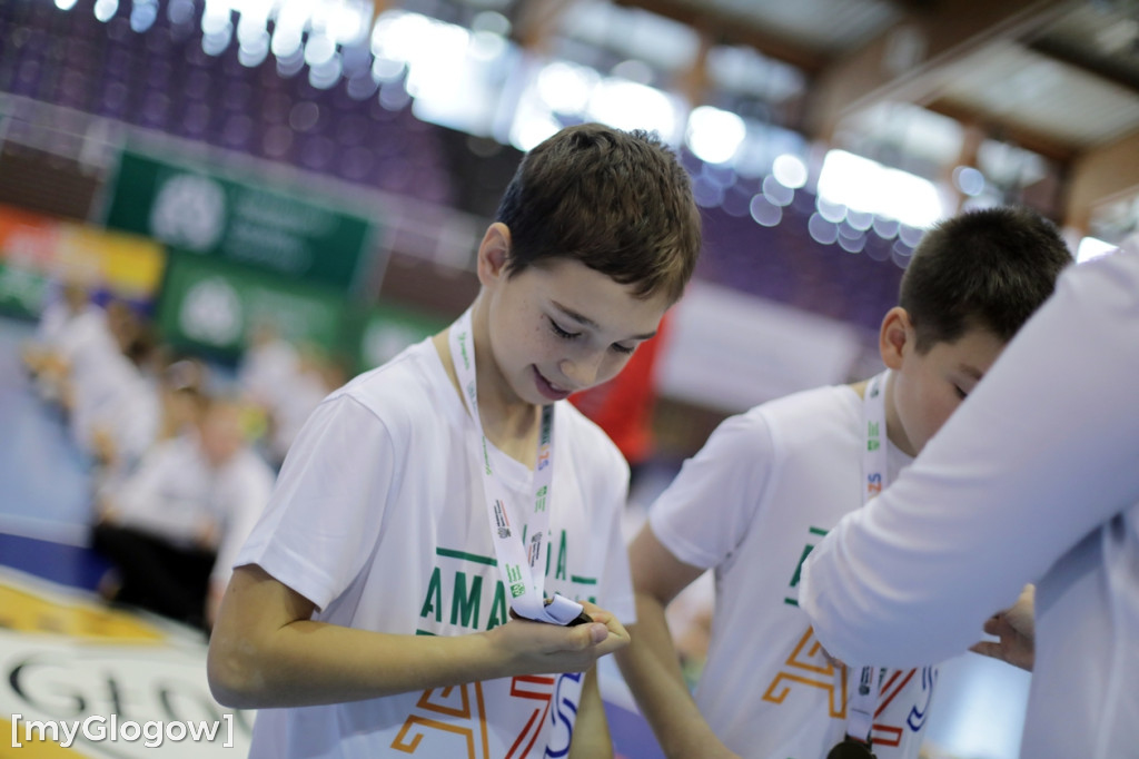 Święto piłki ręcznej! Uczniowie na parkiecie
