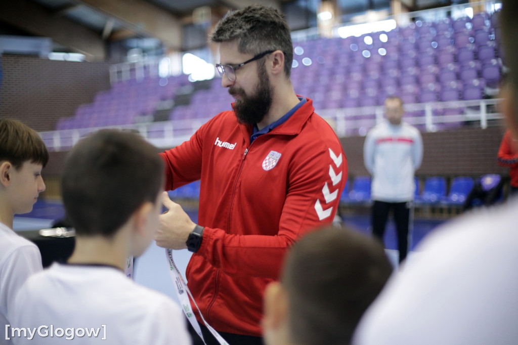 Święto piłki ręcznej! Uczniowie na parkiecie