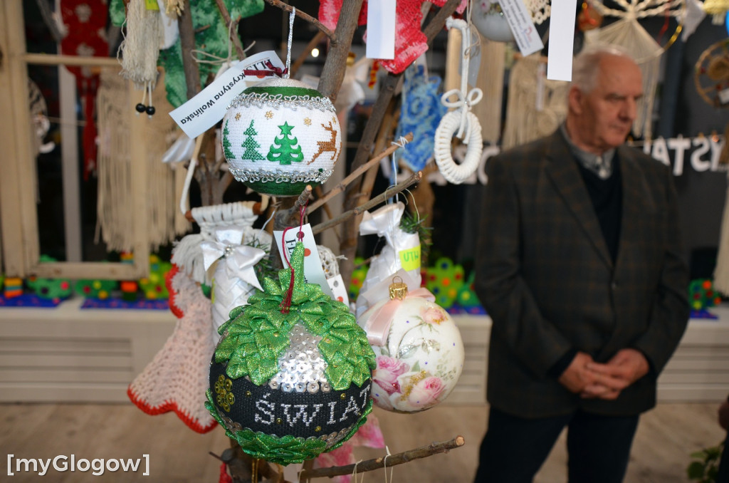 Wystawa rękodzieła seniorów otwarta