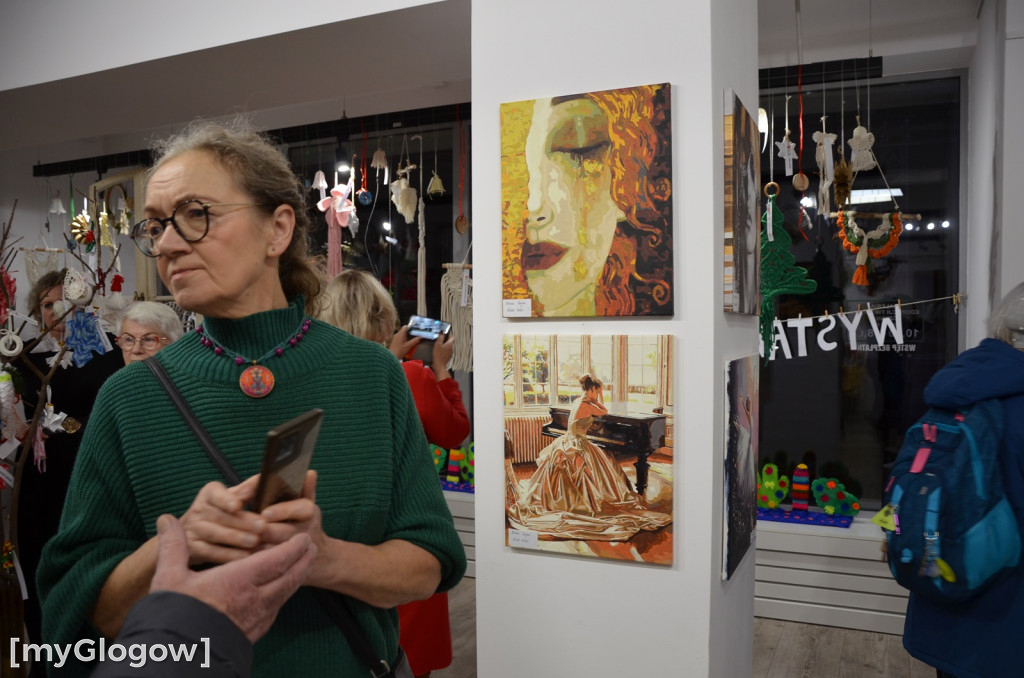 Wystawa rękodzieła seniorów otwarta