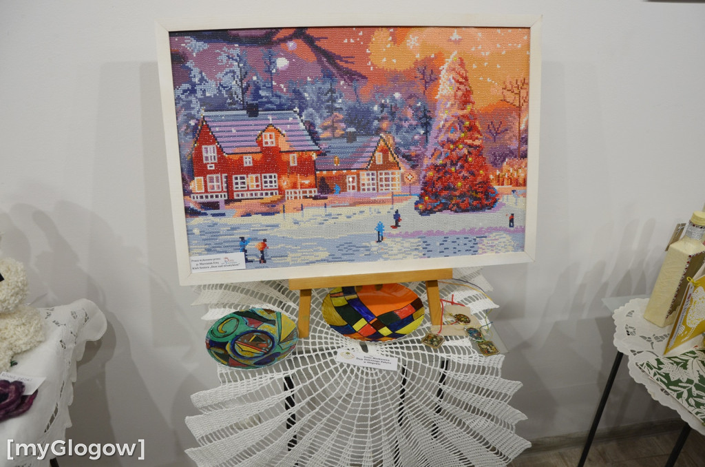 Wystawa rękodzieła seniorów otwarta