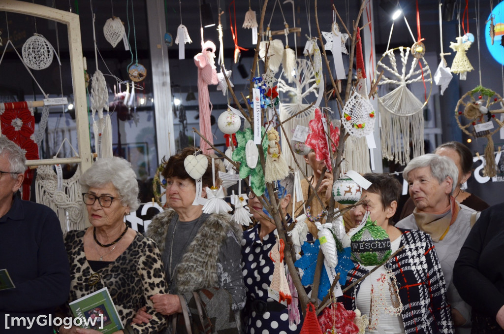 Wystawa rękodzieła seniorów otwarta