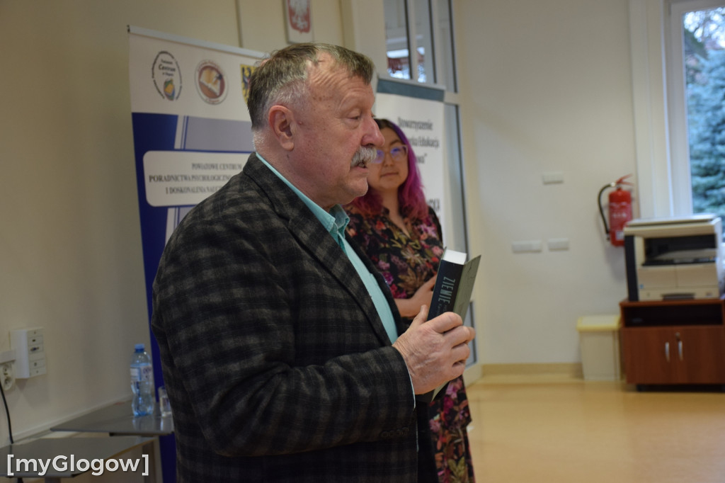 Spotkanie autorskie w bibliotece pedagogicznej