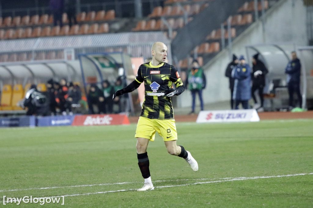 Kibice na stadionie, Chrobry w gazie