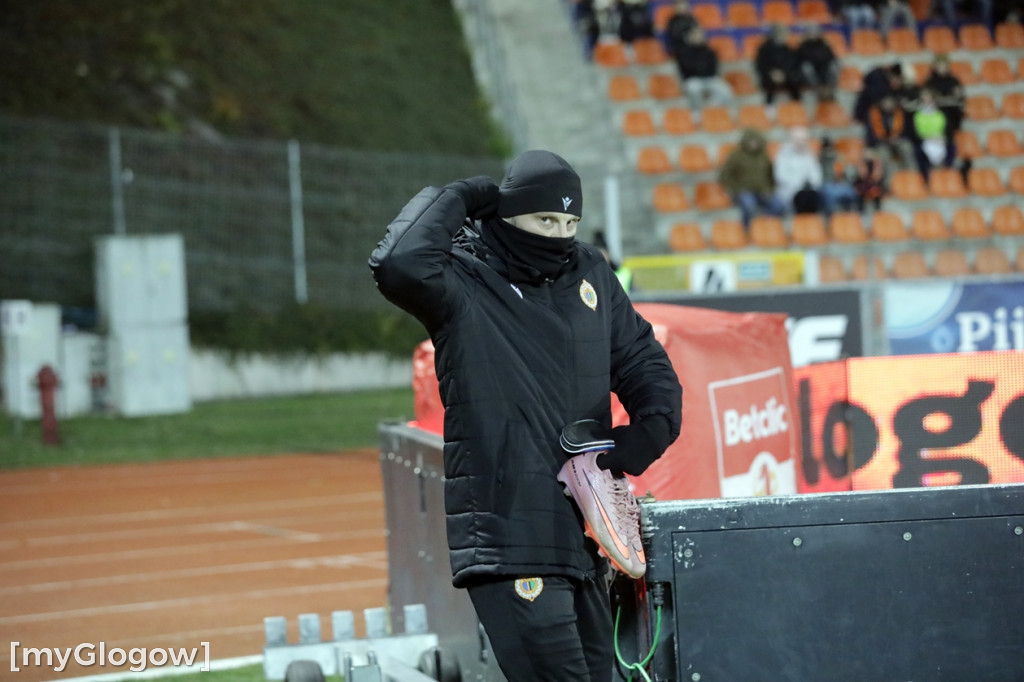 Kibice na stadionie, Chrobry w gazie