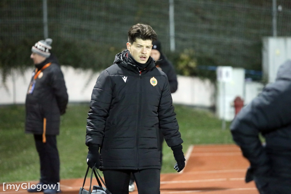 Kibice na stadionie, Chrobry w gazie