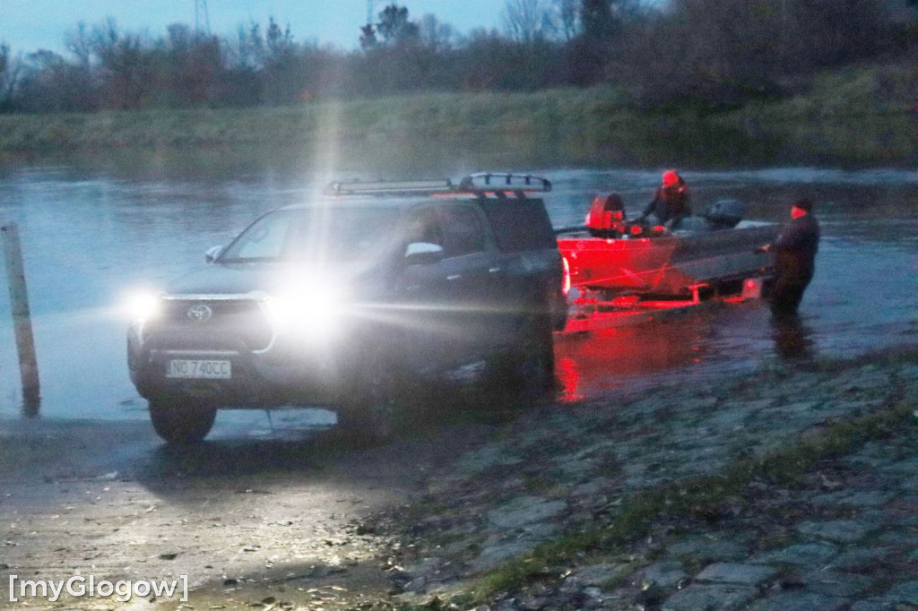 Badają ryby w Odrze