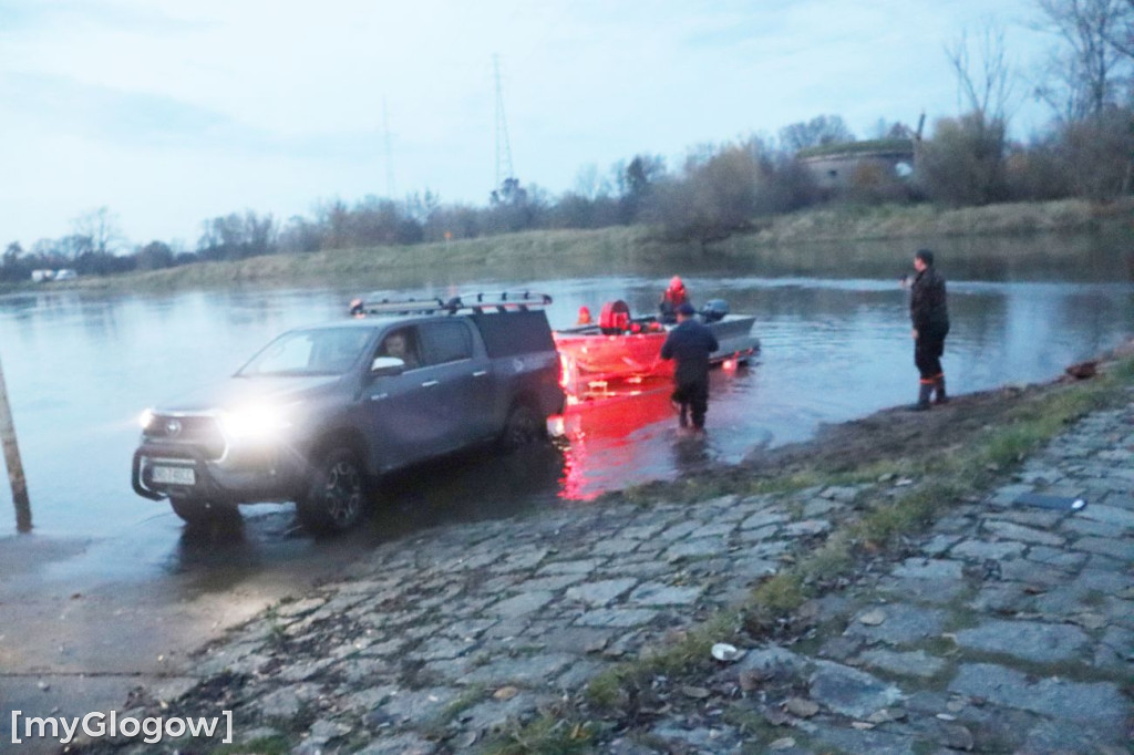 Badają ryby w Odrze