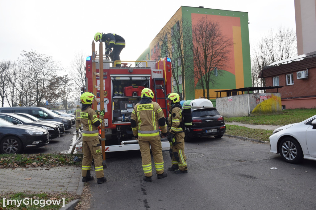 Pożar w bloku na os. Kopernik w Głogowie