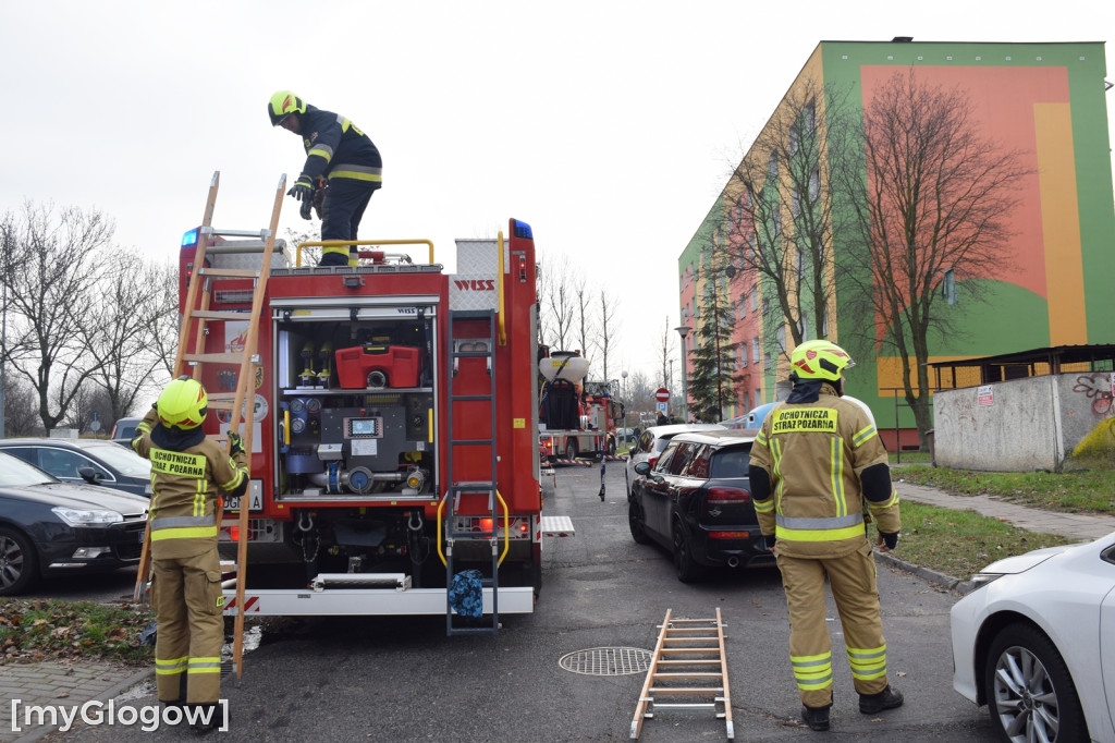 Pożar w bloku na os. Kopernik w Głogowie