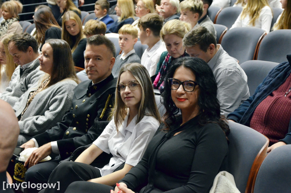 Wręczenie stypendiów naukowych prezydenta, część 1