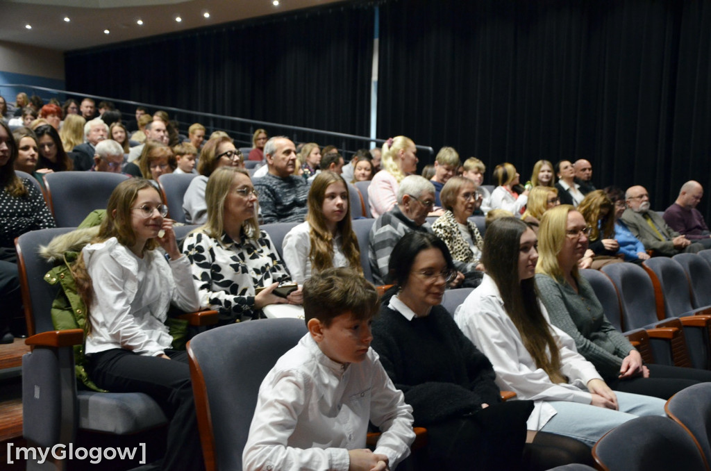 Wręczenie stypendiów naukowych prezydenta, część 1