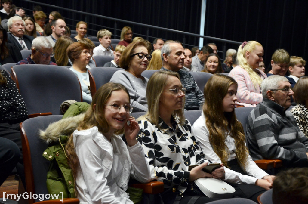 Wręczenie stypendiów naukowych prezydenta, część 1
