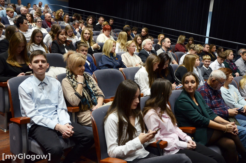 Wręczenie stypendiów naukowych prezydenta, część 1