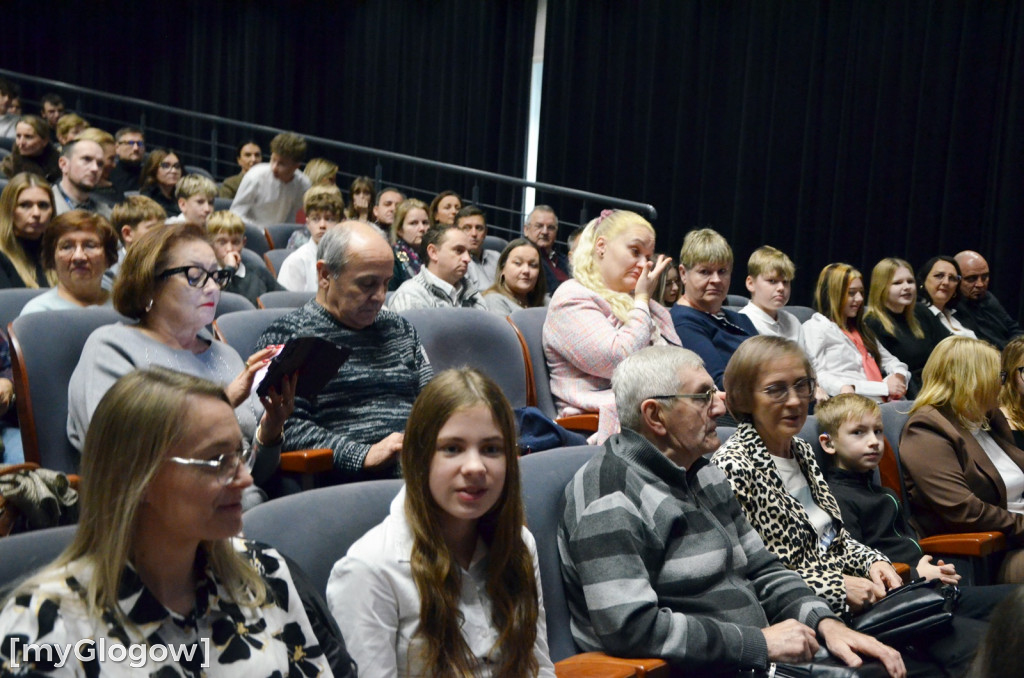 Wręczenie stypendiów naukowych prezydenta, część 1
