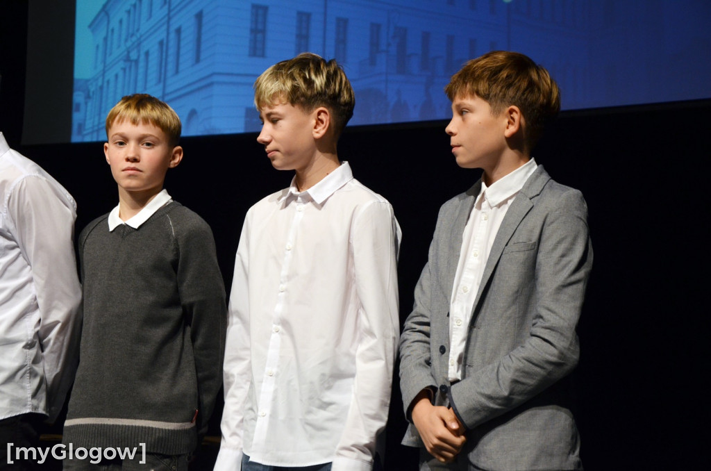 Wręczenie stypendiów naukowych prezydenta, część 1