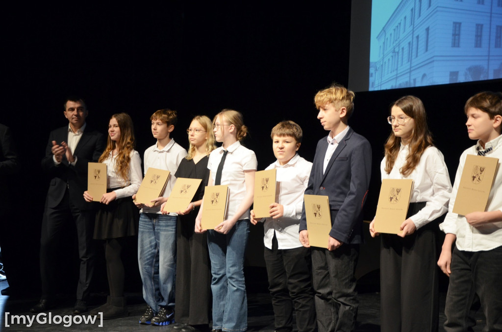 Wręczenie stypendiów naukowych prezydenta, część 1