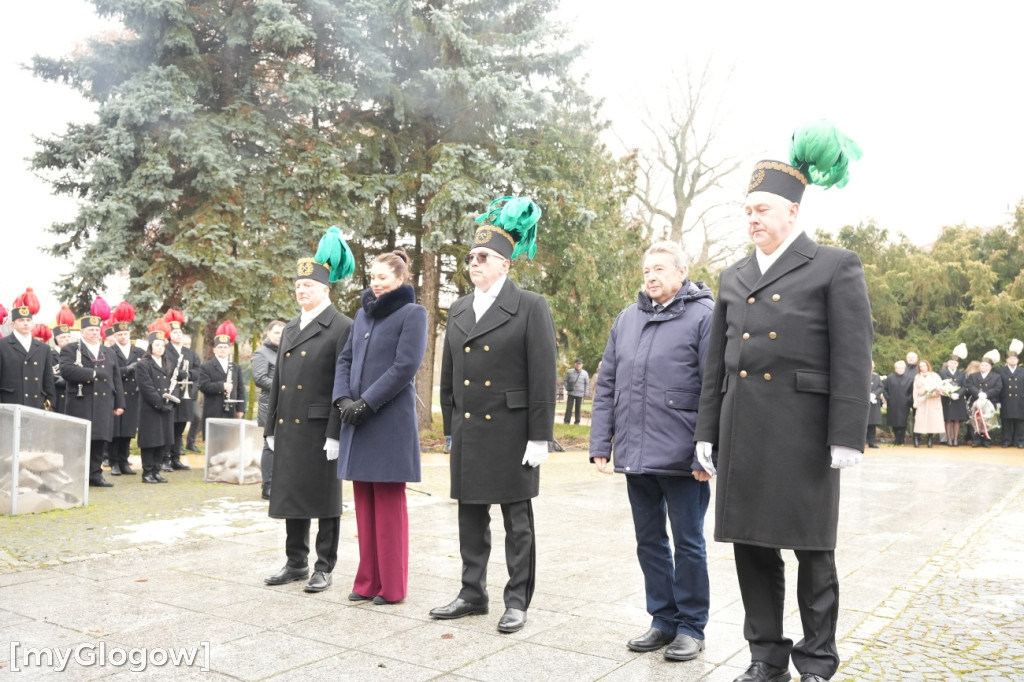 Uroczystość KGHM pod Pomnikiem Jana Wyżykowskiego