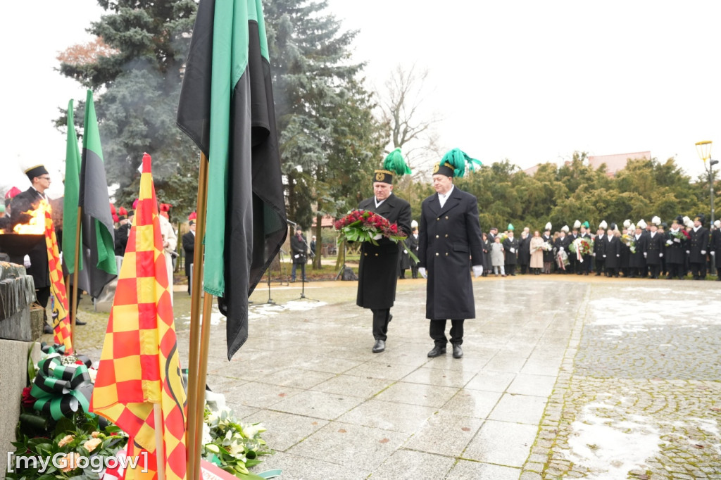 Uroczystość KGHM pod Pomnikiem Jana Wyżykowskiego