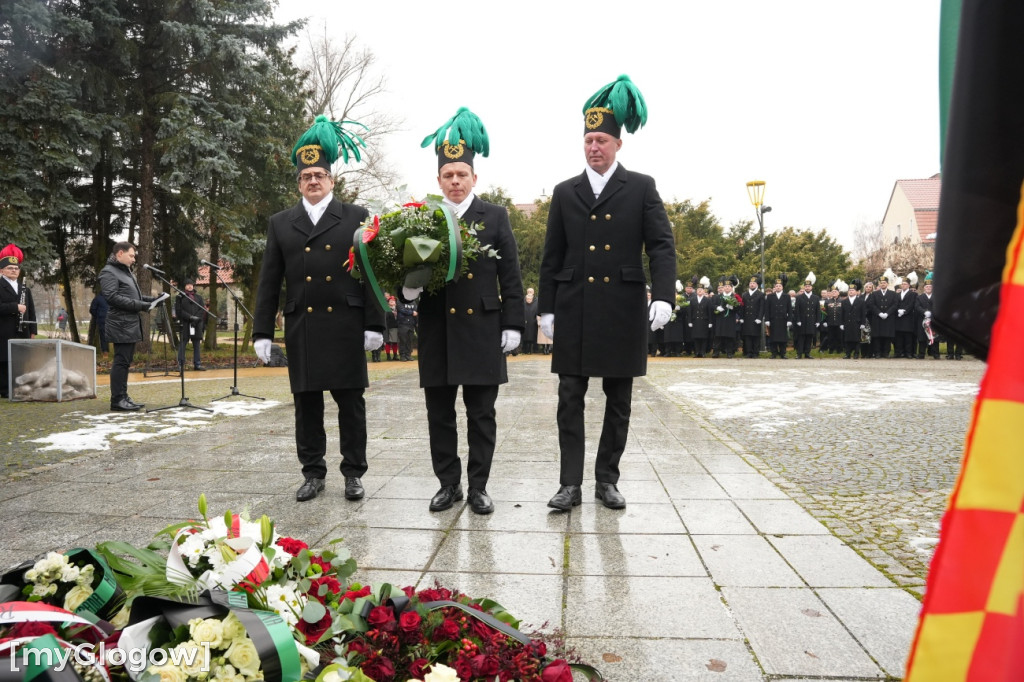 Uroczystość KGHM pod Pomnikiem Jana Wyżykowskiego