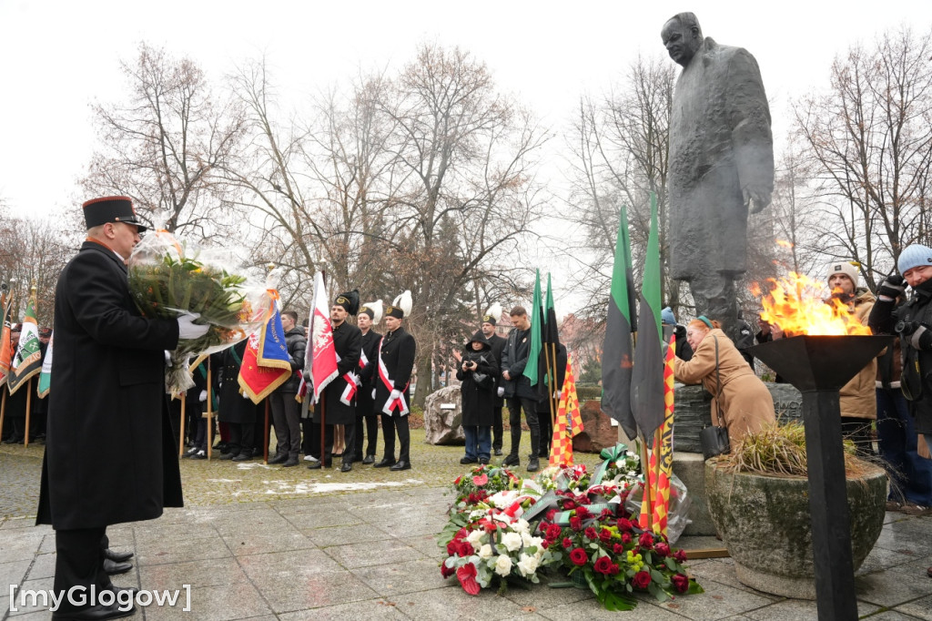 Uroczystość KGHM pod Pomnikiem Jana Wyżykowskiego