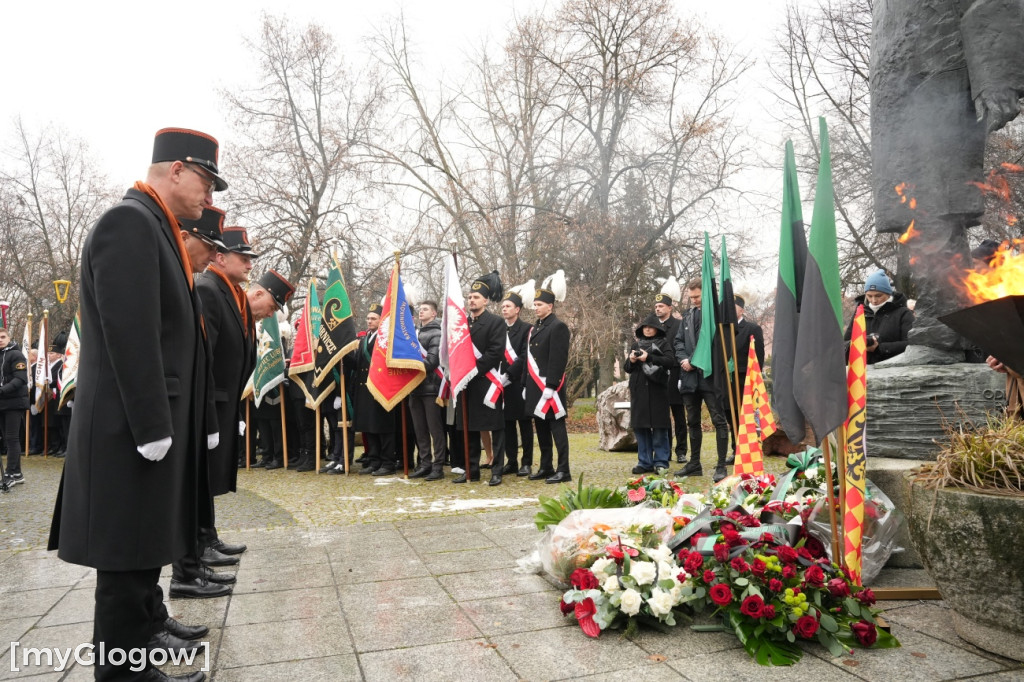 Uroczystość KGHM pod Pomnikiem Jana Wyżykowskiego