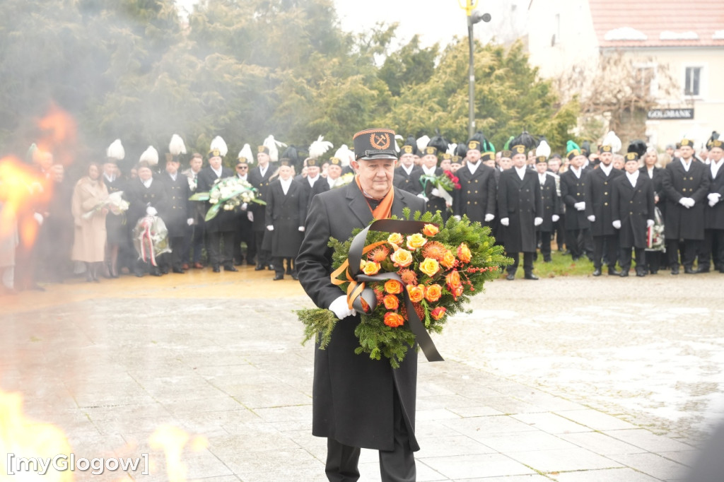 Uroczystość KGHM pod Pomnikiem Jana Wyżykowskiego