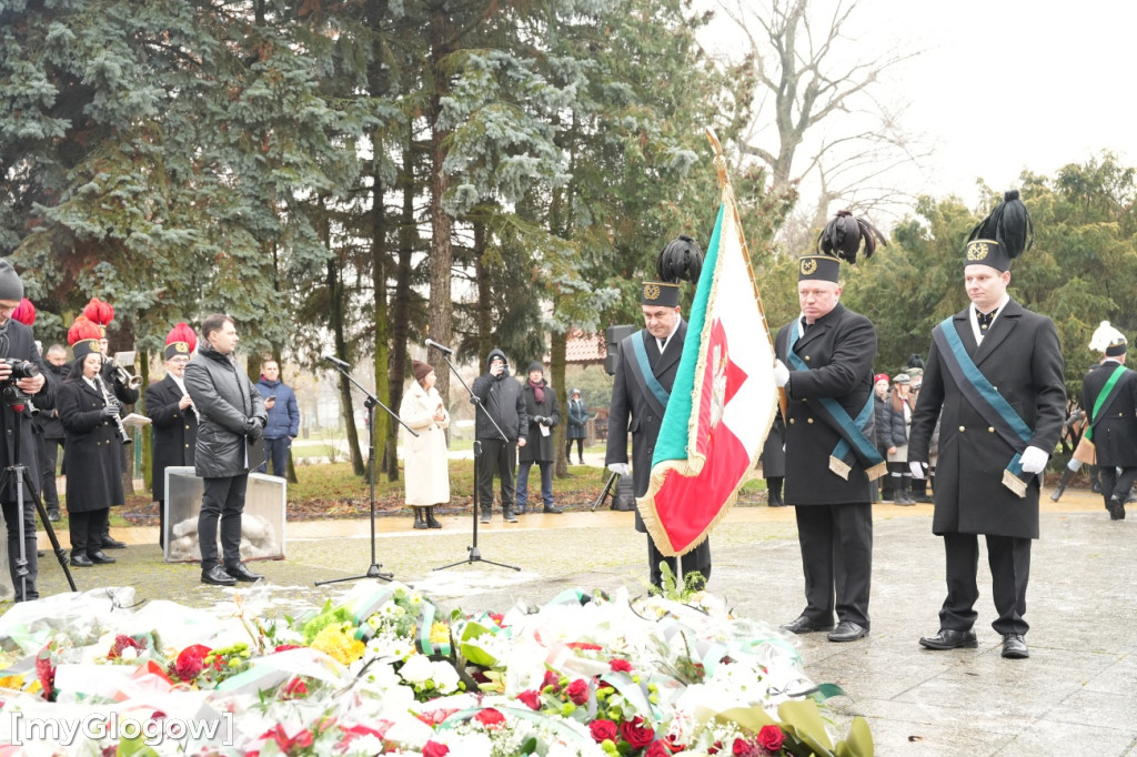 Uroczystość KGHM pod Pomnikiem Jana Wyżykowskiego