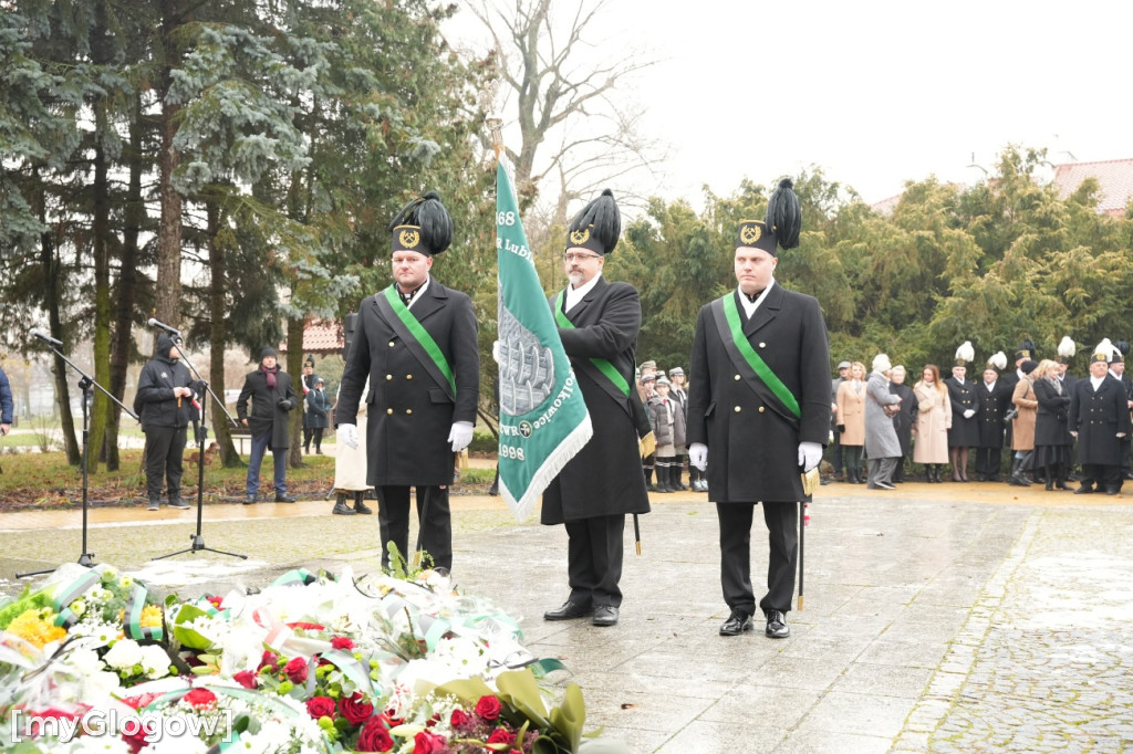 Uroczystość KGHM pod Pomnikiem Jana Wyżykowskiego