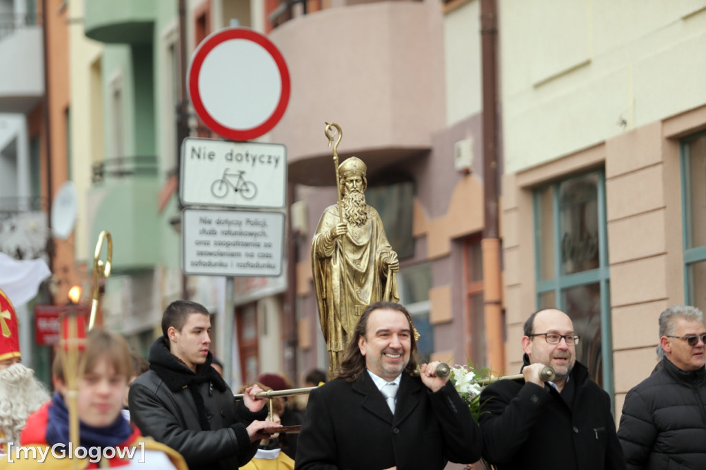 Orszak św. Mikołaja przeszedł ulicami miasta